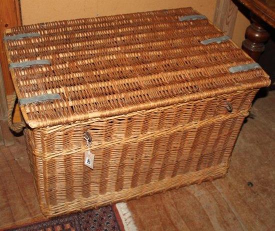 Wicker basket